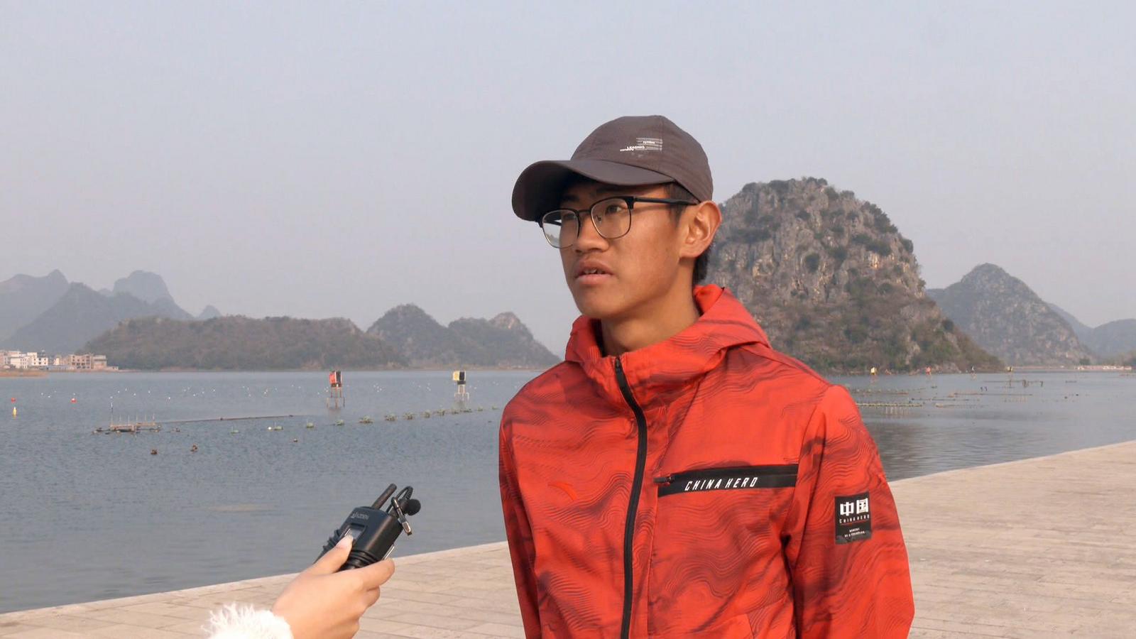 楚雄皮划艇队队员 杨浩然:"这次参加比赛就是抱着全力以赴拿第一,拼命